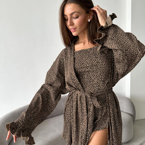 Fashionable and elegant women's set consisting of a top and animal print shorts Lune London