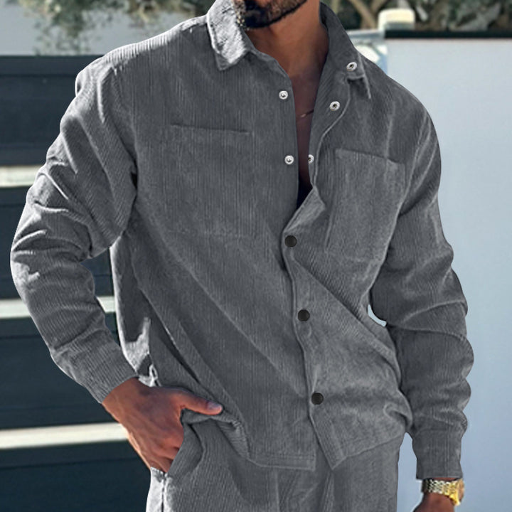 Comfortable outdoor jacket for men with practical pockets Lune London