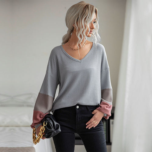 Ladies casual V-neck t-shirt with contrast sleeves Lune London