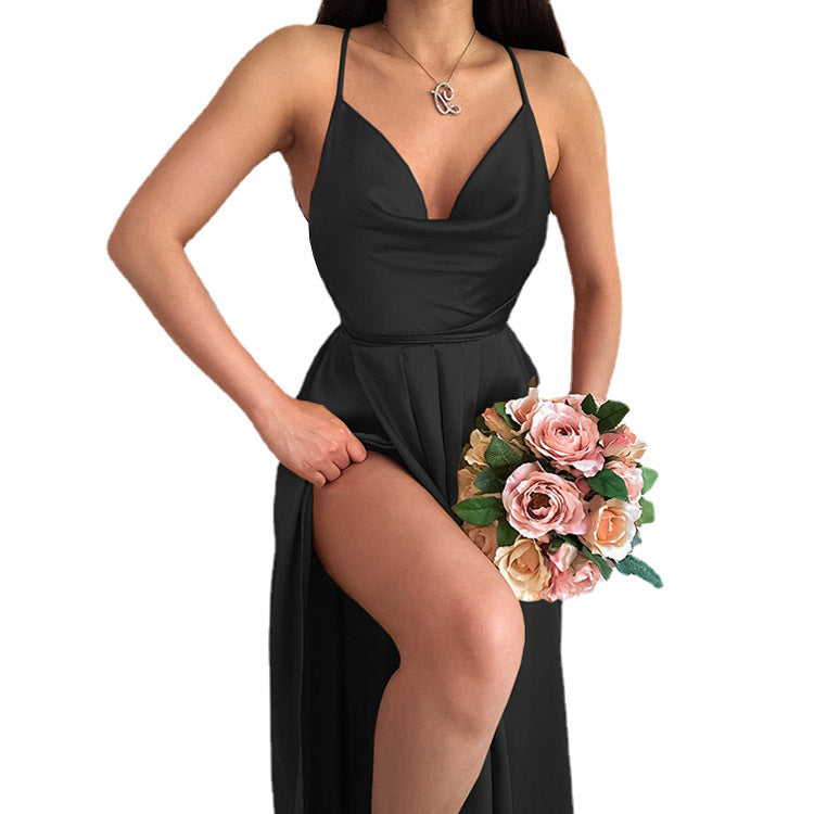 Wedding dress for women with elegant V-neck and flowy skirt Lune London