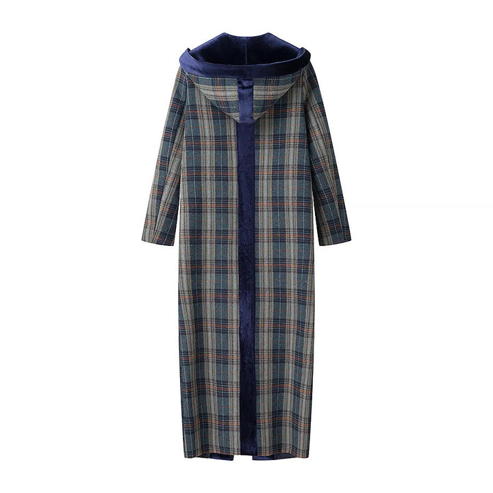 Ladies Long Blazer with elegant tartan pattern and velvet collar Lune London