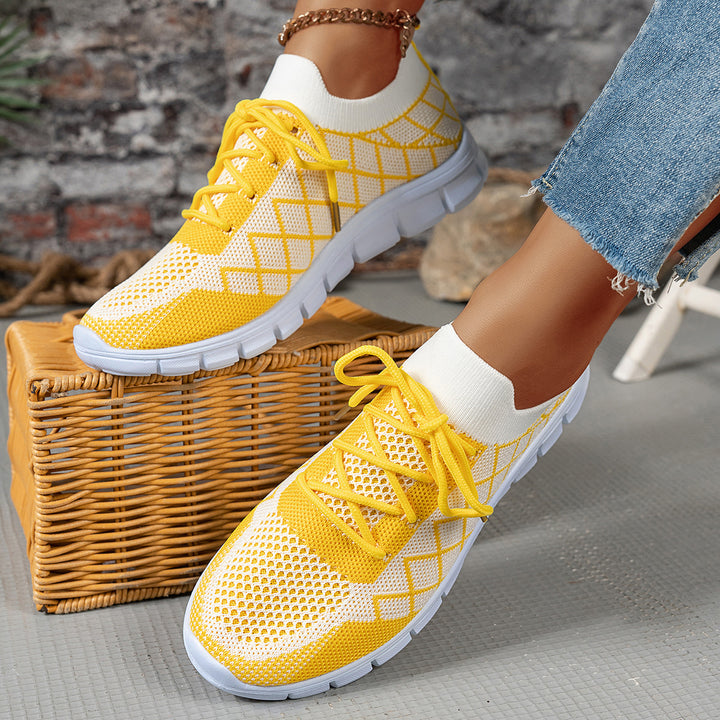 Lightweight knitted fitness sneakers for women Lune London