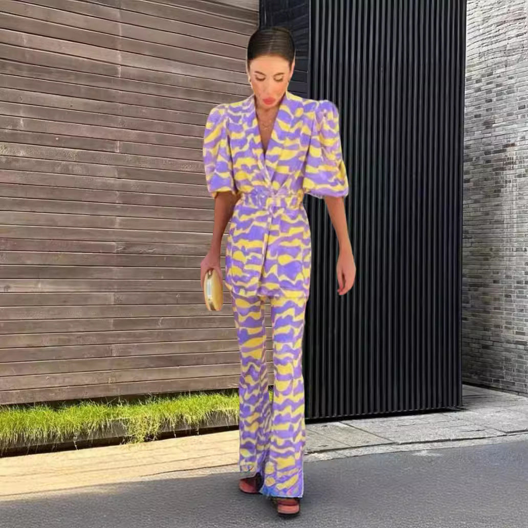 Women Fashionable Set with Exclusive Pattern and Fitted Silhouette Lune London