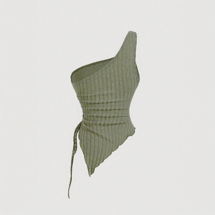Asymmetric tank top for women with decorative laces Chic & Stil