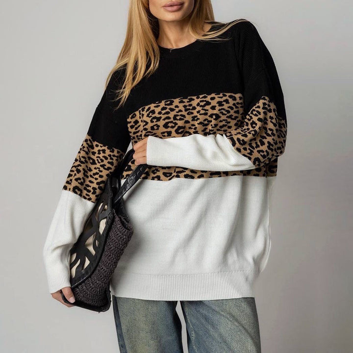 Trendy oversized sweater for women with animal pattern and creative color block details Lune London
