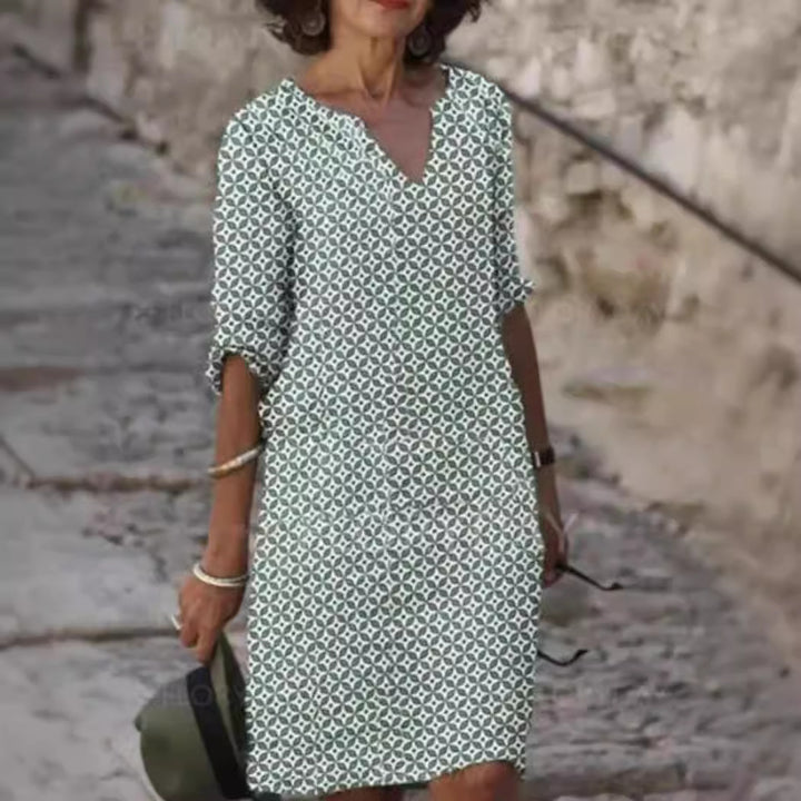Casual midi dress for women with V-neck and practical buttons Lune London