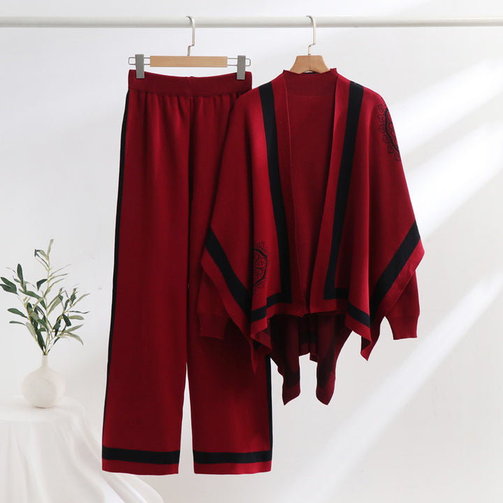 Elegant knit loungewear set for ladies with graphic pattern and wide sleeves Lune London