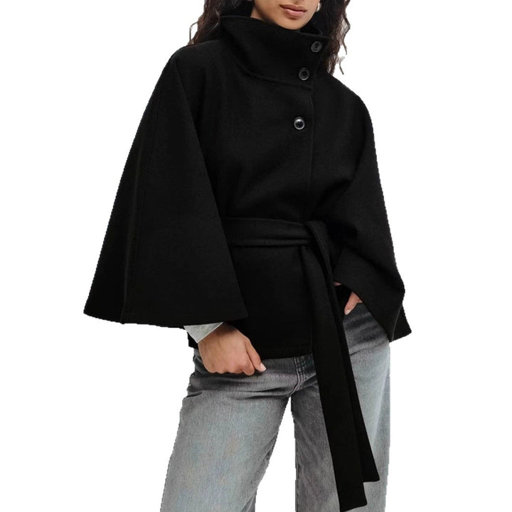 Winter jacket for women with modern cut and belt Lune London