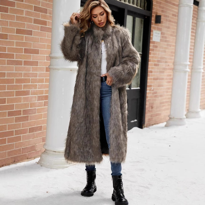 Ladies Long faux fur coat with high collar and pockets Lune London