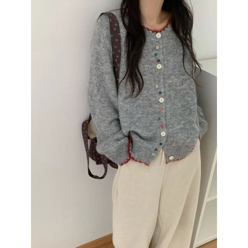 Cardigan femme confortable avec des détails de boutons colorés et une coupe décontractée Chic & Stil