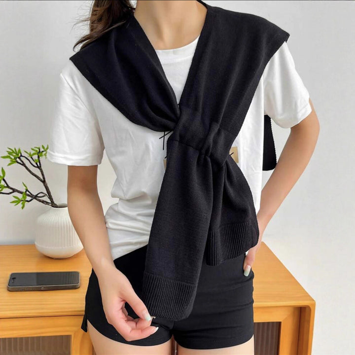 Trendy knitted scarf for women with bow detail Lune London