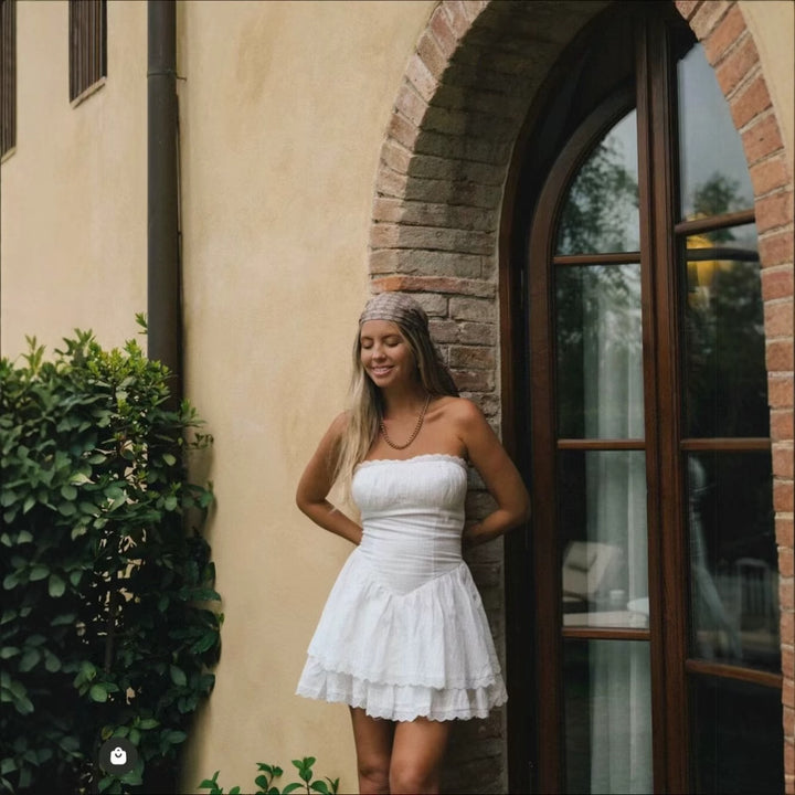 Short strapless dress for ladies with delicate lace and flowy skirt Lune London