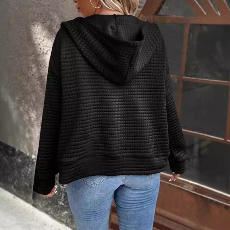Hooded jacket for women with textured embossed pattern and practical zipper Lune London