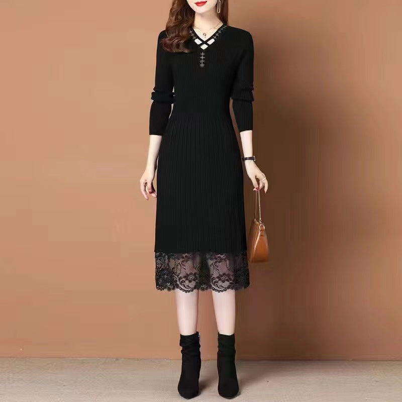 Robe en tricot pour femmes avec élégant bord en dentelle et décolleté en V Lune London