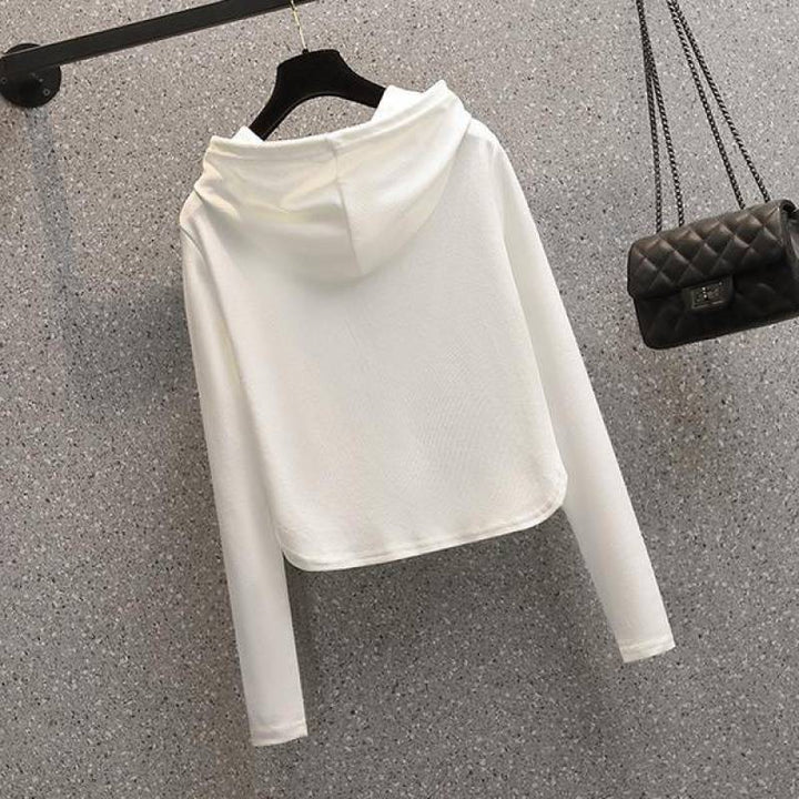 Women's stylish crop hoodie with practical zipper Chic & Stil