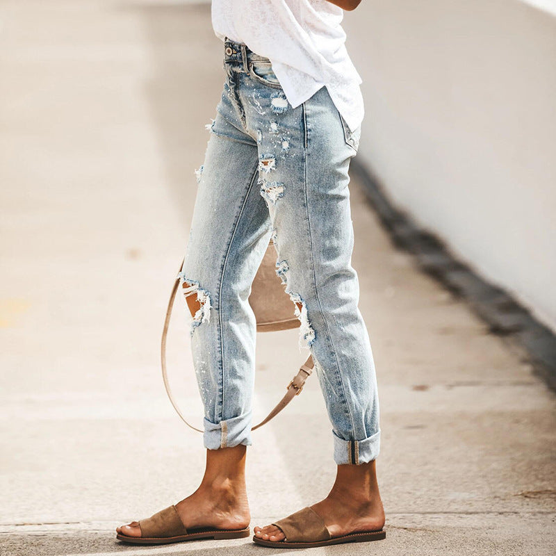 Skinny jeans for women with a trendy distressed effect and a high waist Lune London