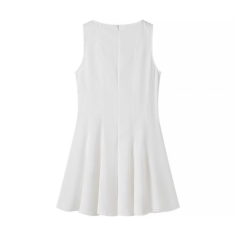 Women's sleeveless summer dress with a high cut and an elegant hem Lune London