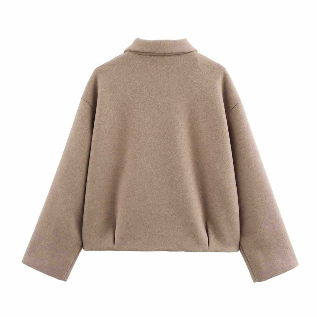 Cropped jacket for ladies with a modern fit and a decorative zipper Lune London