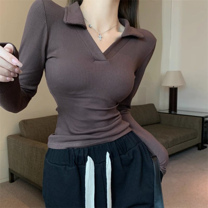 Women’s long-sleeve shirt with elegant V-neck and rib structure Chic & Stil
