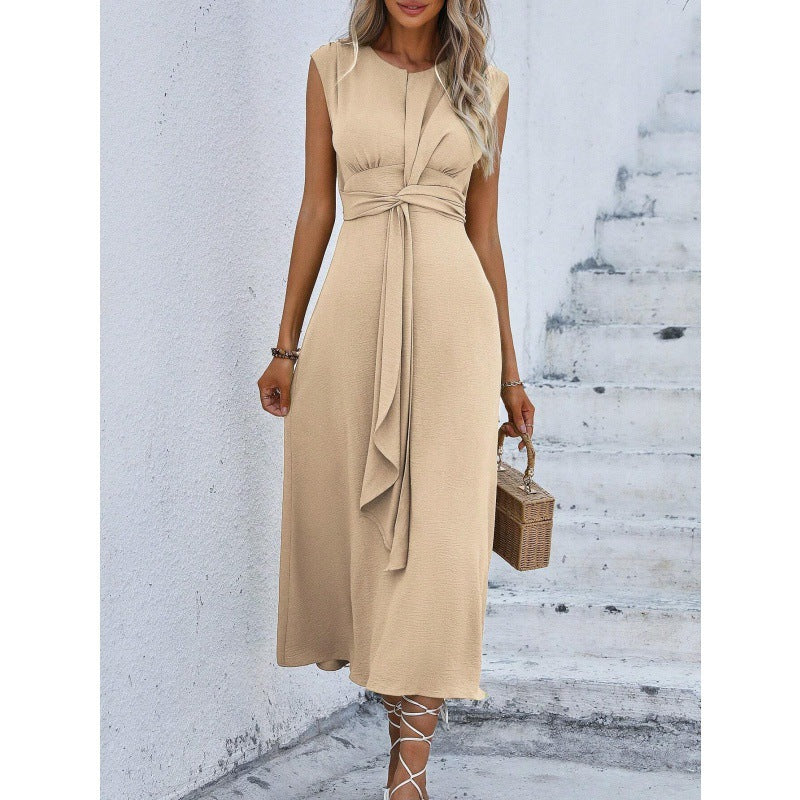 Elegant knee-length dress for women Lune London