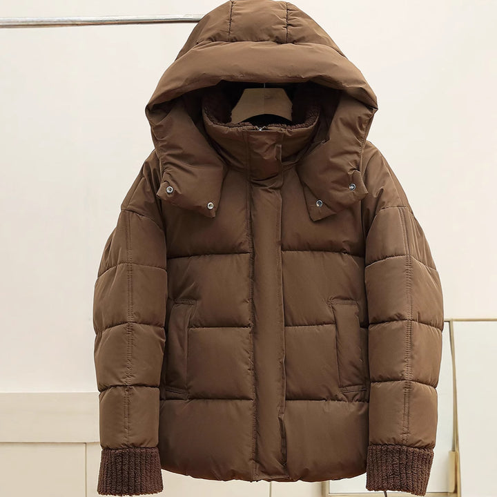 Quilted leisure jacket for women with high collar and trendy knit details Lune London