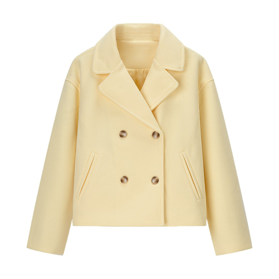 Fashionable short women's jacket with double-breasted buttons and practical pockets Lune London