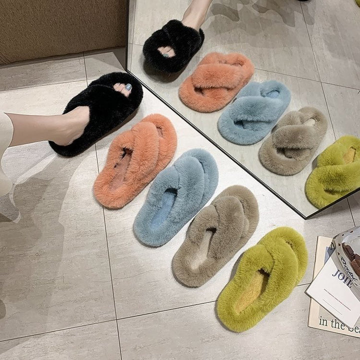Women soft slippers with reversed straps and ergonomic sole Lune London