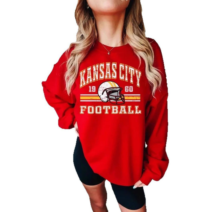 Women Oversized Sweatshirt with nostalgic football motif Chic & Stil