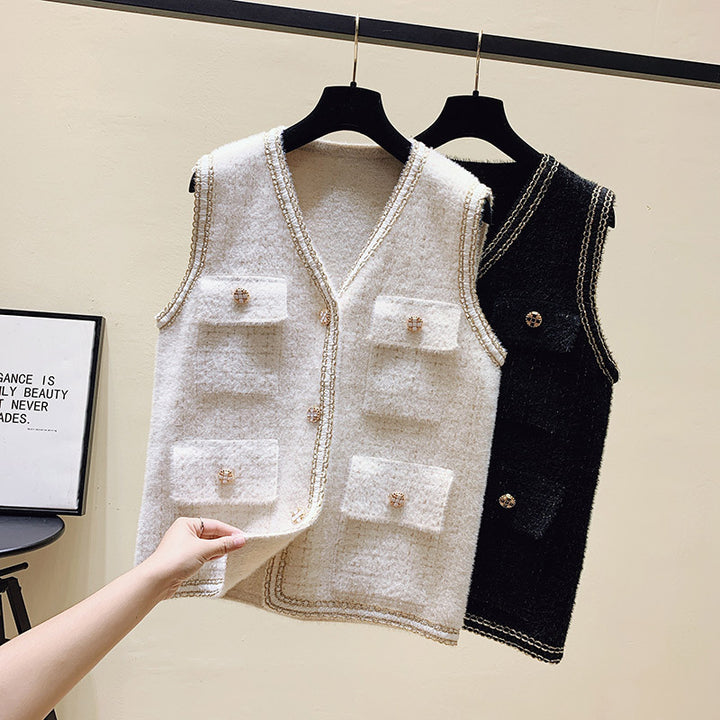 Women's vest with pockets and decorative button Lune London