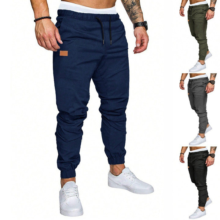 Casual men's jogging pants with elastic waistband and practical zipped pockets Lune London