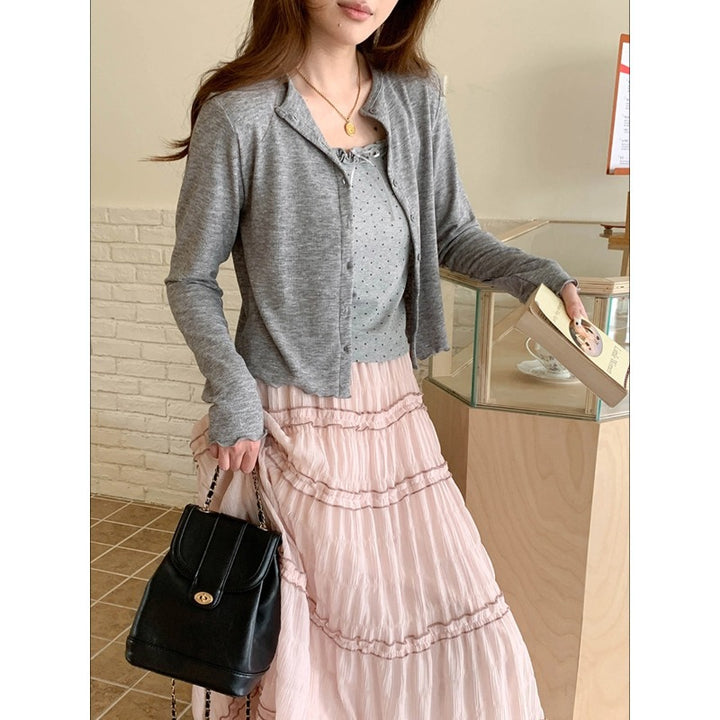 Women's elegant cardigan with fine button details Chic & Stil