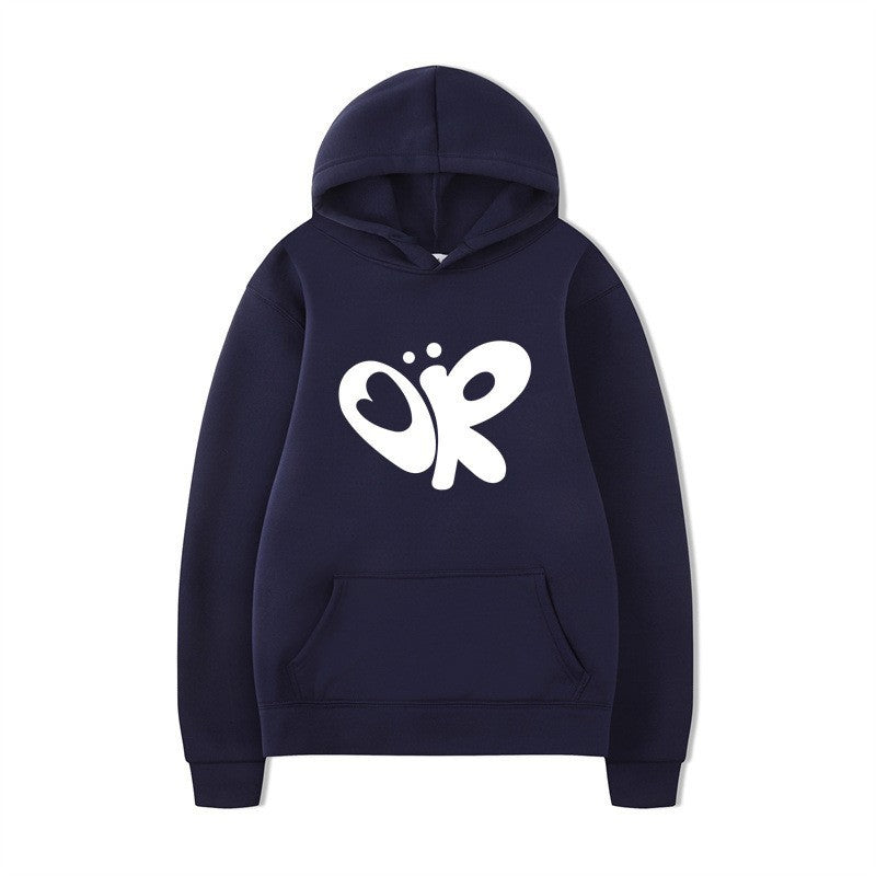 Women’s hoodie with large print and practical kangaroo pocket Chic & Stil