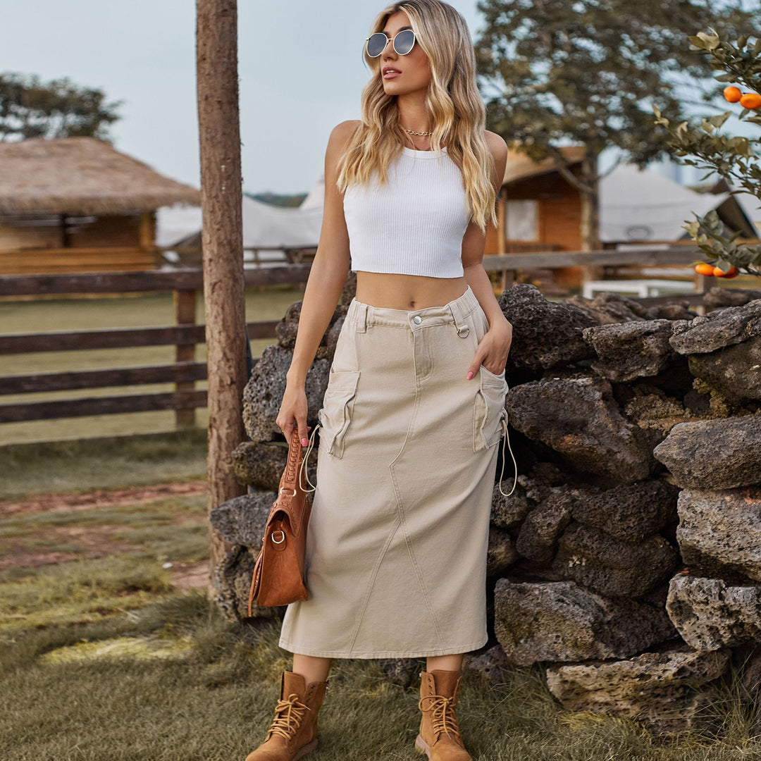 Maxi skirt for women in a utilitarian style with practical pockets Lune London