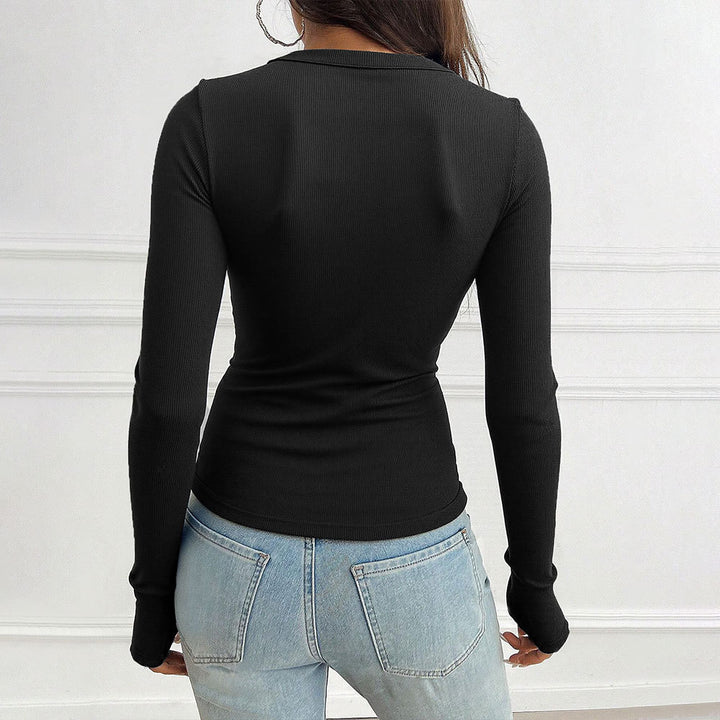 Chemise à manches longues pour femmes avec un décolleté en V à la mode et un design à boutons Chic & Stil