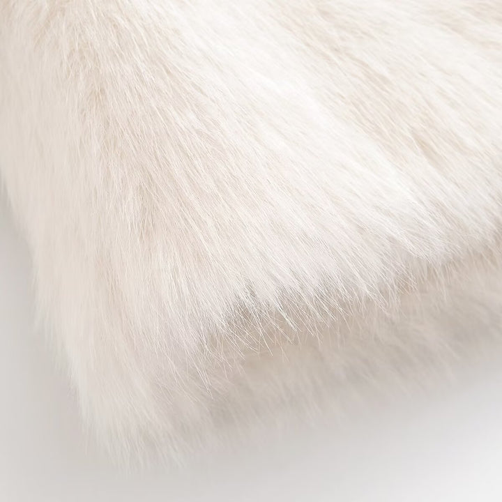 Faux fur jacket for women with modern design Lune London