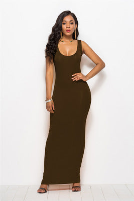 Women Elegant and Fitted Maxi Dress with a Deep Round Neck Lune London