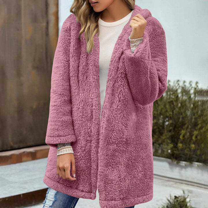 Cozy and stylish women Lune London