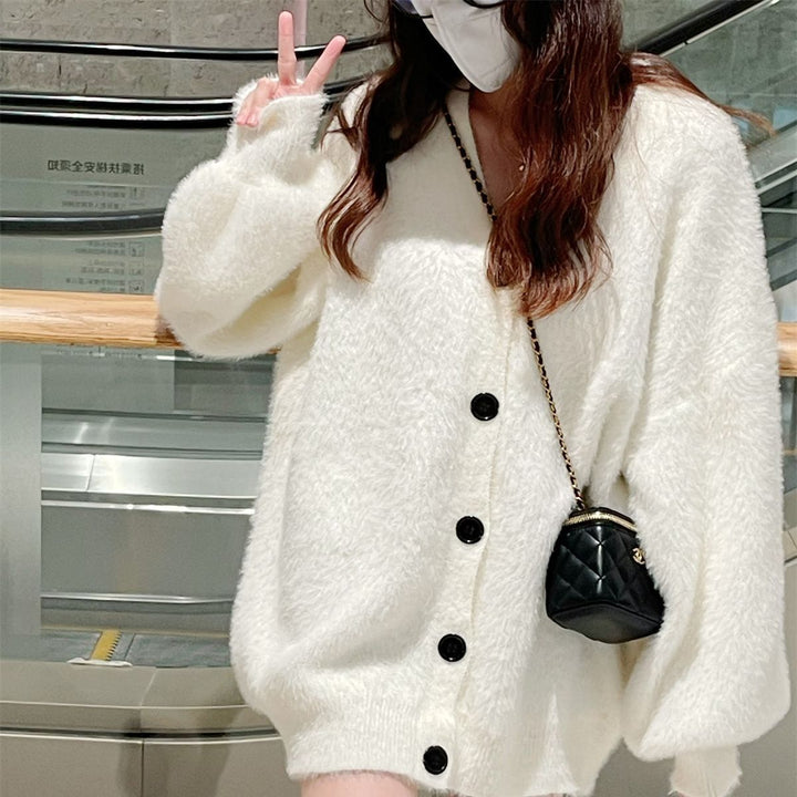 Women Cozy Cardigan with Deep V-neck and Soft Material Lune London