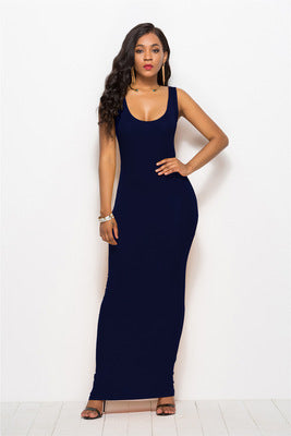 Women Elegant and Fitted Maxi Dress with a Deep Round Neck Lune London