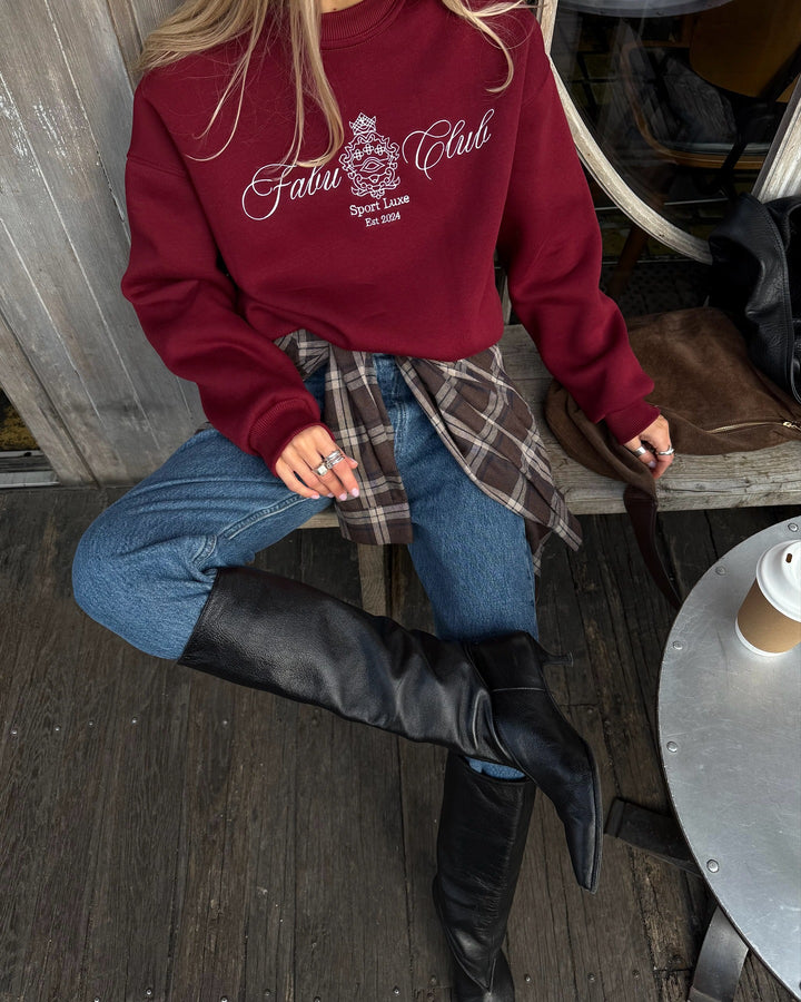 Sweatshirt pour femmes au design à la fois sportif et luxueux avec logo stylé Chic & Stil