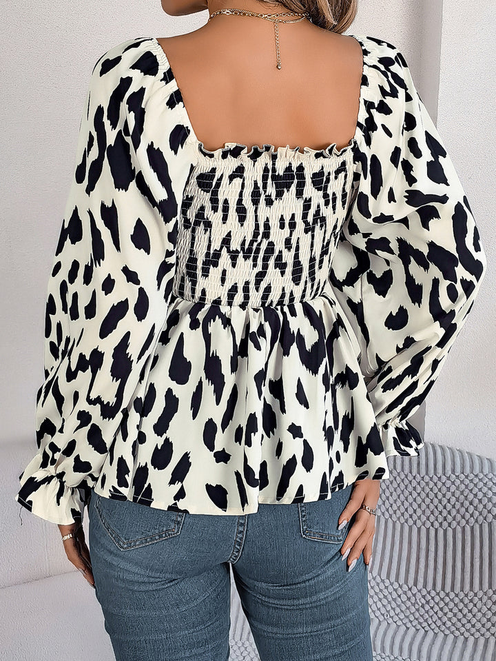 Women Trendy top with voluminous sleeves and gathers Lune London