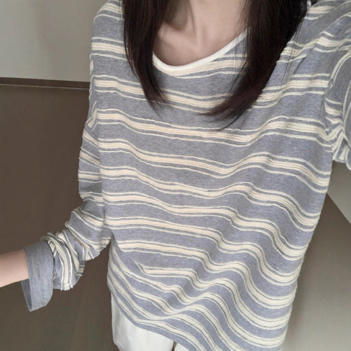 Women's casual long sleeve shirt with elegant layered look Chic & Stil
