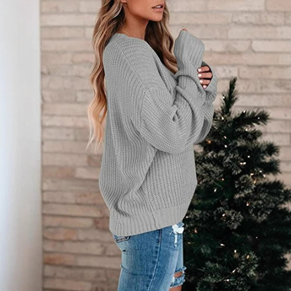 Fine knit pullover for women with V-neck and relaxed fit Lune London
