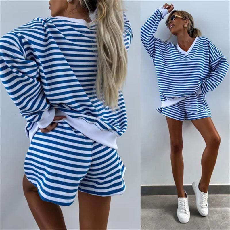 Casual outfit for women with oversized V-neck sweater and shorts Lune London