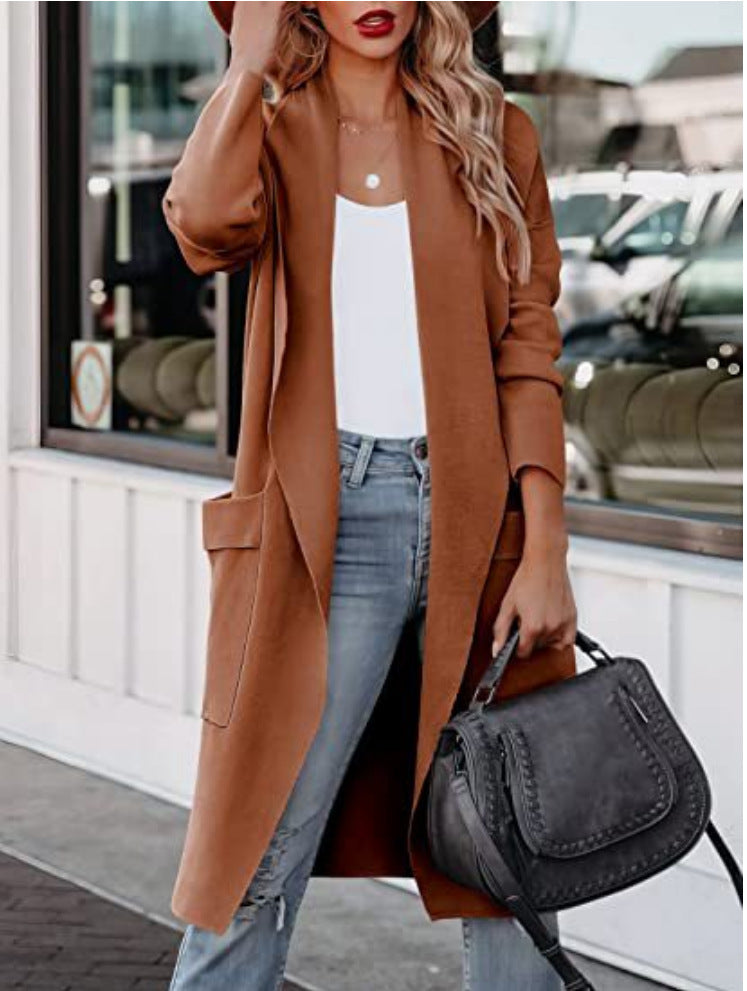 Ladies trendy long sleeve cardigan with practical pockets Lune London