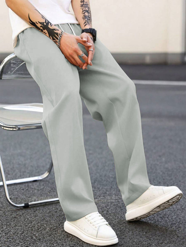 Men's Fashionable Leisure Pants with A Loose Fit and Elastic Waistband Lune London