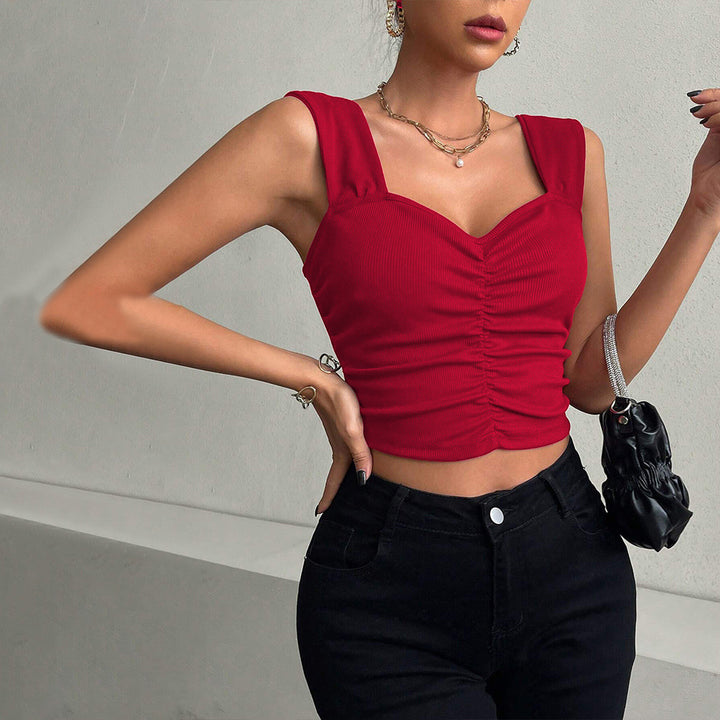 Short top for women with an elegant heart-shaped neckline and gathers Chic & Stil