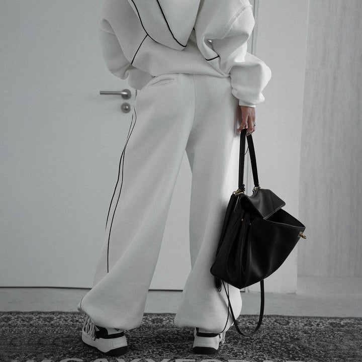 Hooded jacket for women with modern contrasting seams and a kangaroo pocket Lune London