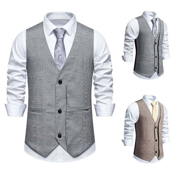 Elegant suit vest for men with a classic herringbone pattern and practical pockets Lune London
