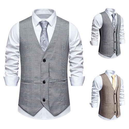 Elegant suit vest for men with a classic herringbone pattern and practical pockets Lune London